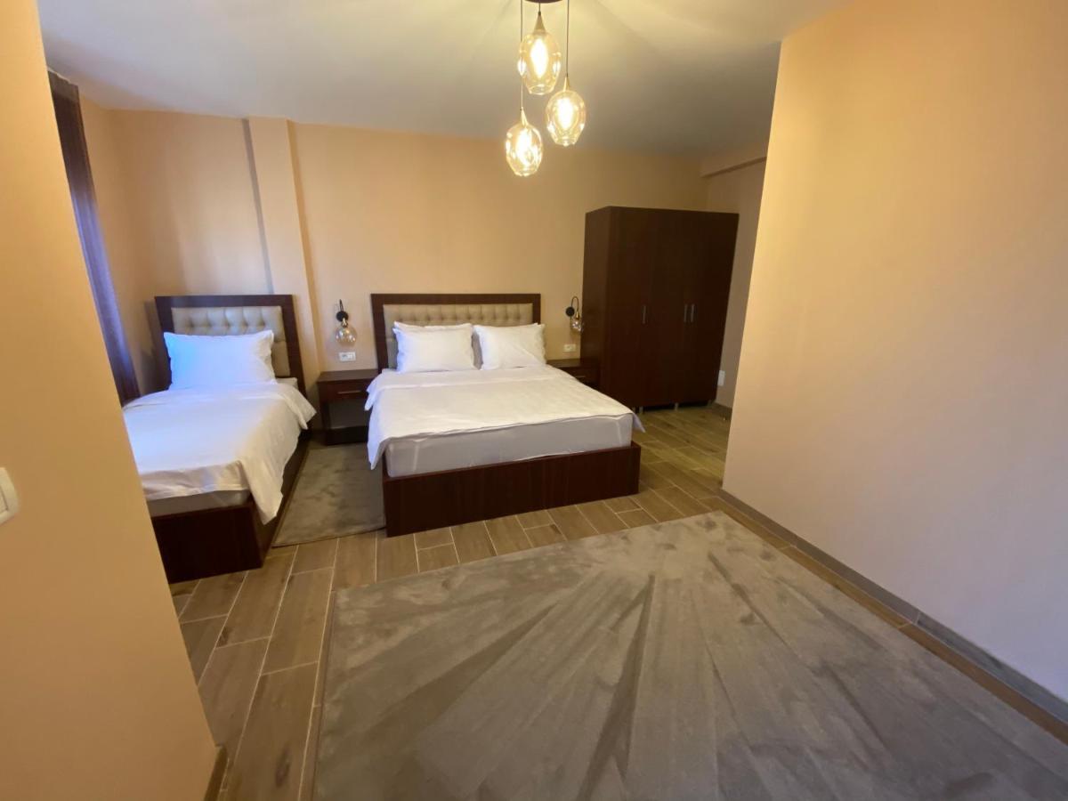Hotel Kolonja'S Дебар Экстерьер фото