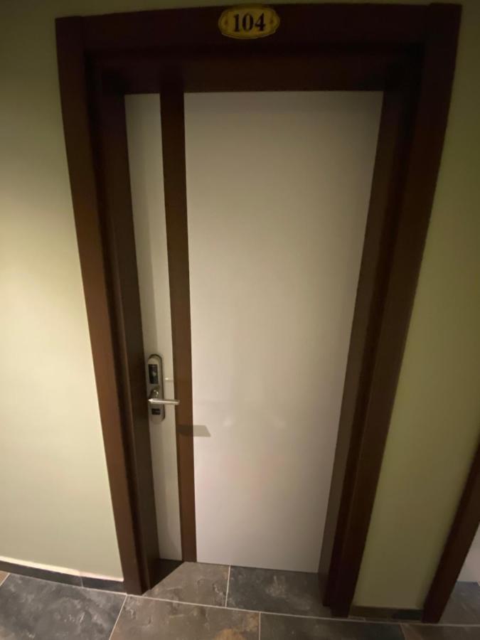 Hotel Kolonja'S Дебар Экстерьер фото