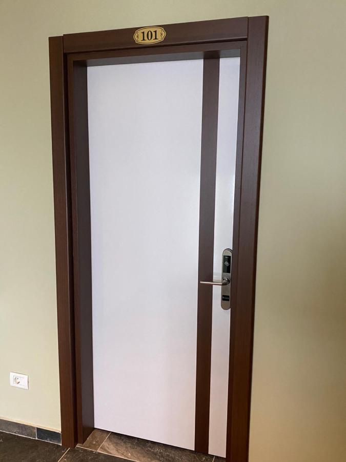Hotel Kolonja'S Дебар Экстерьер фото